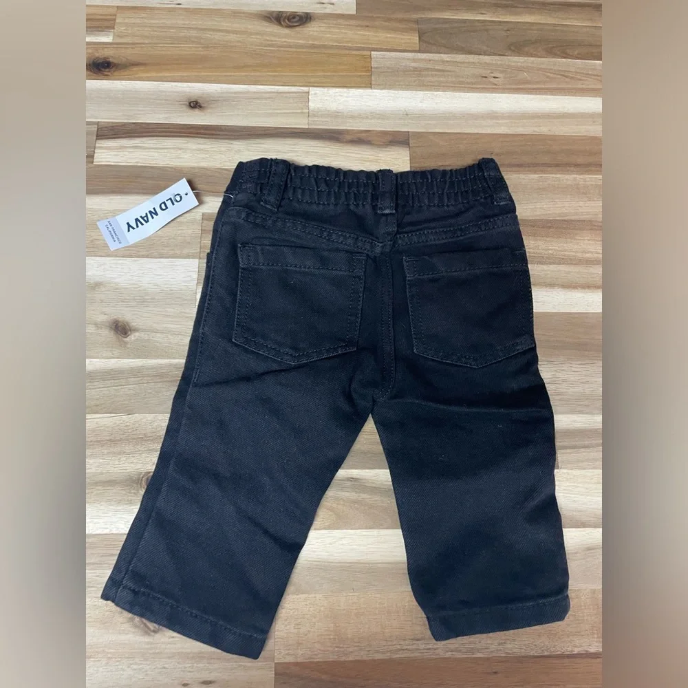 Old navy black skinny jeans 3-6‎ months NWT